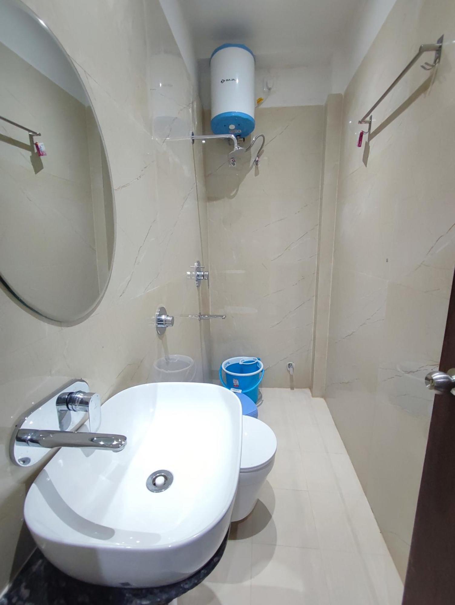 S.S Guest House Varanasi Esterno foto